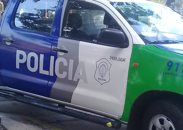 Con el trabajo en conjunto de la UFI 7, se realizaron 8 allanamientos que permitieron la detención de policías, el secuestro de celulares, documentación falsa y armas de fuego.