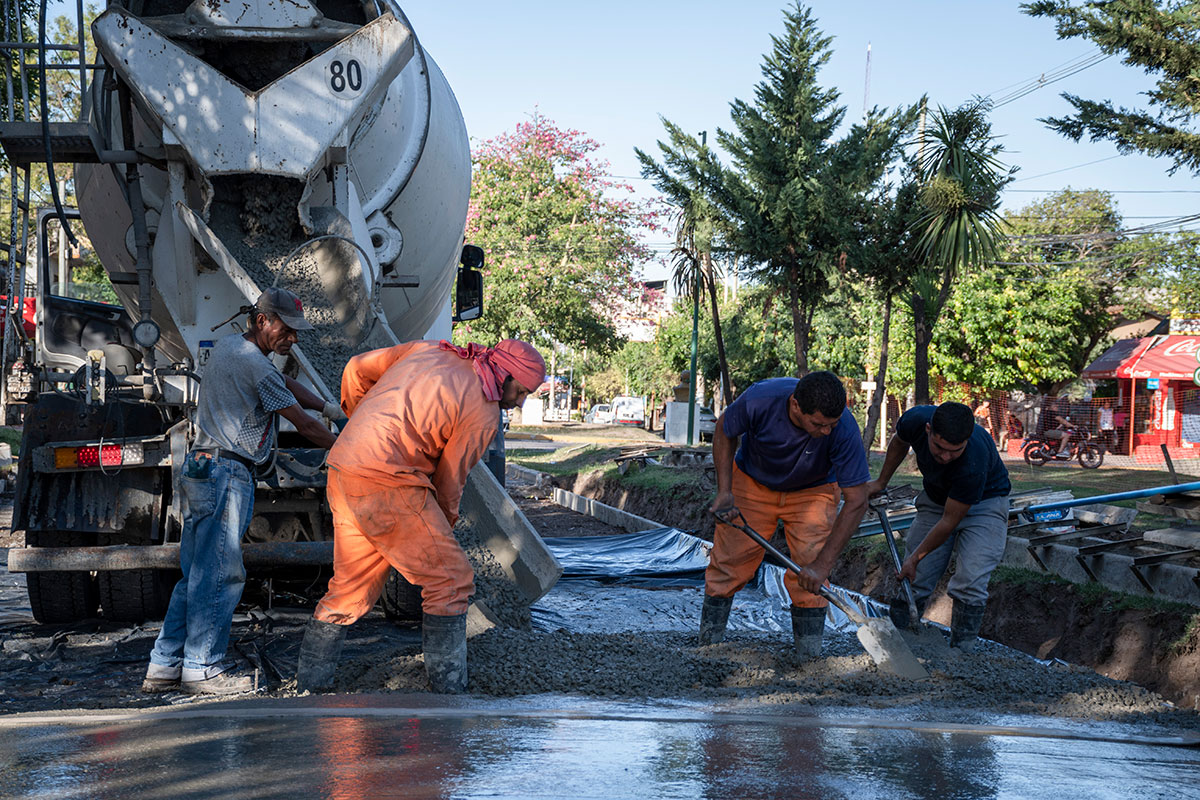 La Secretaría de Obras y Servicios Públicos atiende los diferentes pedidos, relevando las zonas para una tarea efectiva que cumpla con las expectativas de los merlenses y así concretar los trabajos que benefician a la comunidad.