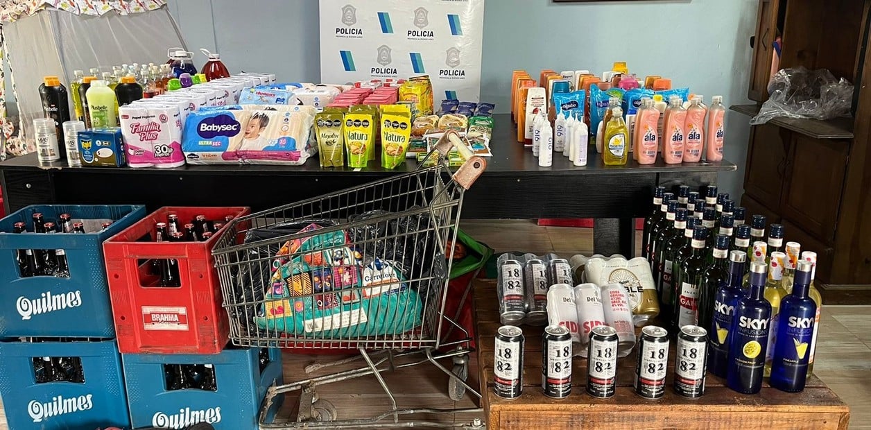 Detuvieron a 14 personas por tráfico de drogas y otros 14 por el saqueo al supermercado chino.