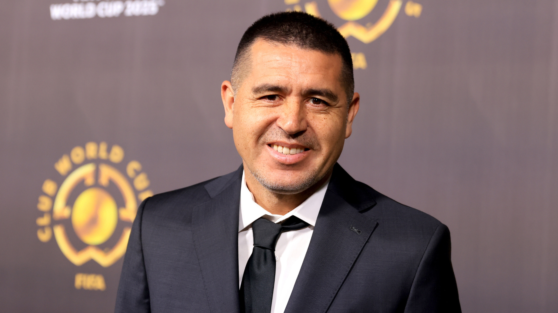 La figura de Juan Román Riquelme se convirtió en un símbolo de lealtades y enemistades en los medios.