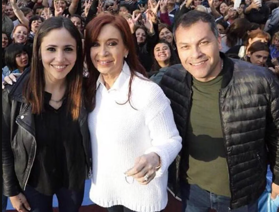 Romina Uhrig, Cristina Fernández de Kirchner y Walter Festa.
