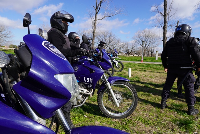 Más de 30 agentes del área se formaron en controles vehiculares, utilización de tonfas y reducción de personas.