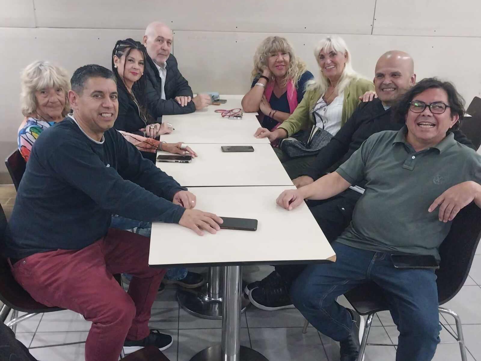 Imagen de la reunión llevada adelante en la localidad bonaerense Tres de Febrero.