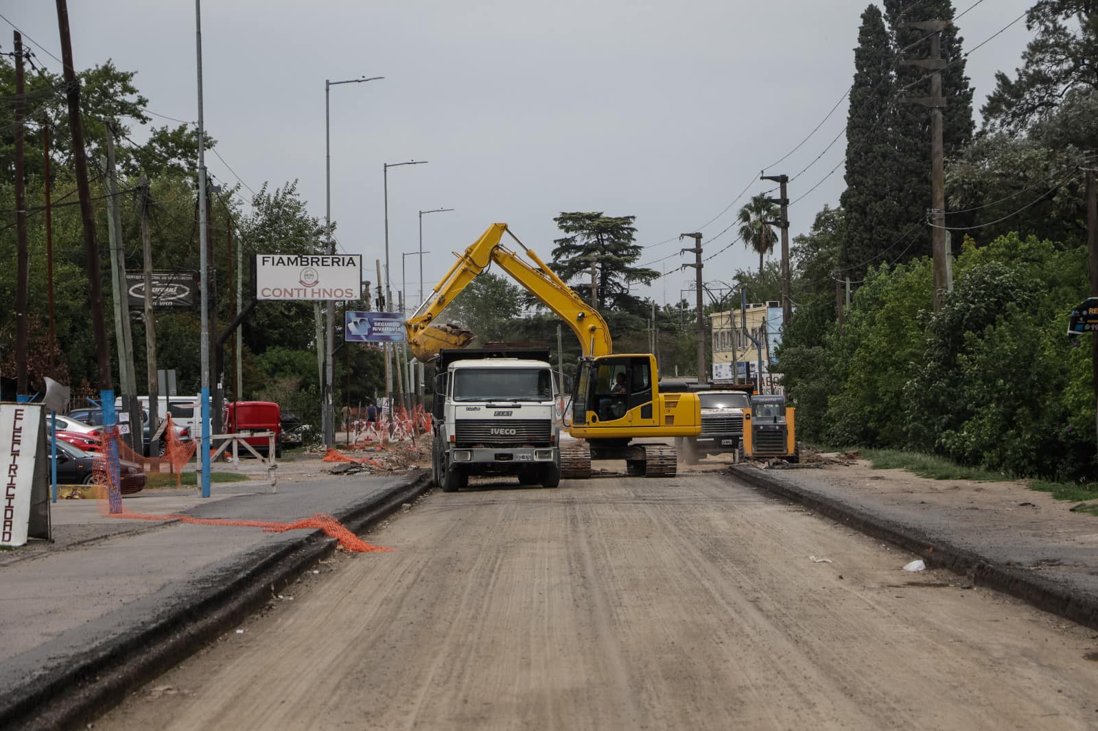 "Esta obra permitirá poner en valor el centro, la estación y la zona comercial de la localidad", aseguró.