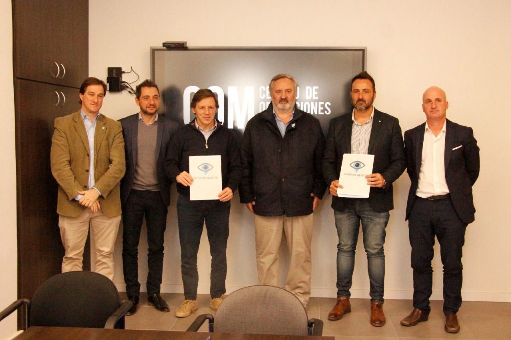 El intendente de San Miguel, Jaime Méndez, firmó un convenio con su par de Chacabuco.