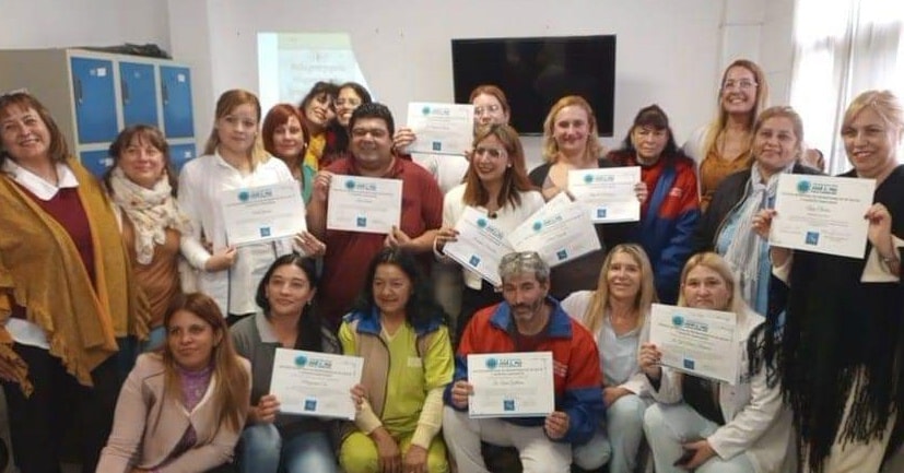 Se entregó la certificación de la primera promoción de egresados 2023 de la Escuela Municipal de Promotores de la Salud.