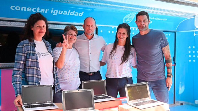 Martín Insaurralde continúa recorriendo los distritos de la provincia de Buenos Aires. En esta oportunidad, visitó General Rodríguez y Marcos Paz.