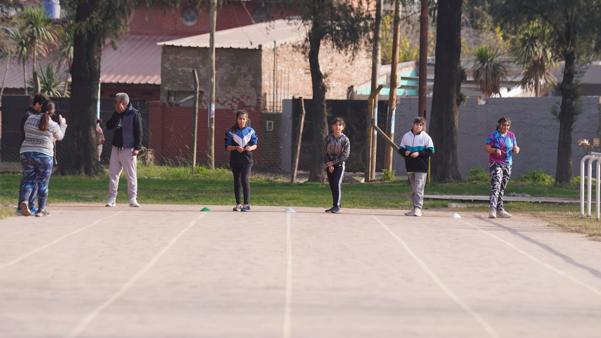 Está dirigidos a las y los estudiantes de sexto año de nivel primario de las instituciones educativas estatales y privadas del distrito.