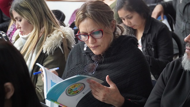 Docentes de instituciones educativas de Merlo participaron de una charla de concientización en el Honorable Concejo Deliberante, para la promoción de la nutrición y alimentación saludable de los alumnos.