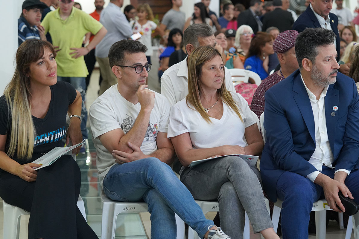 El objetivo de la actividad fue aportar la mirada de las distintas religiones y organizaciones político-sociales de Merlo en vistas a la Argentina del S. XXI.