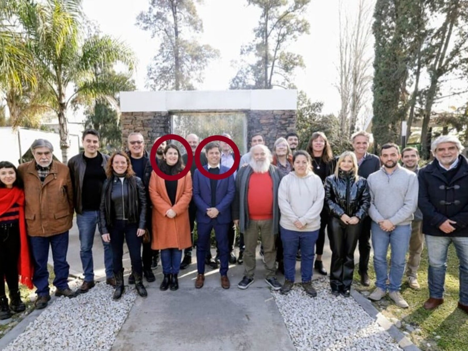 La reunión llevada a cabo con la presencia de la intendente de Moreno, Mariel Fernández, y el gobernador bonaerense Axel Kicillof.