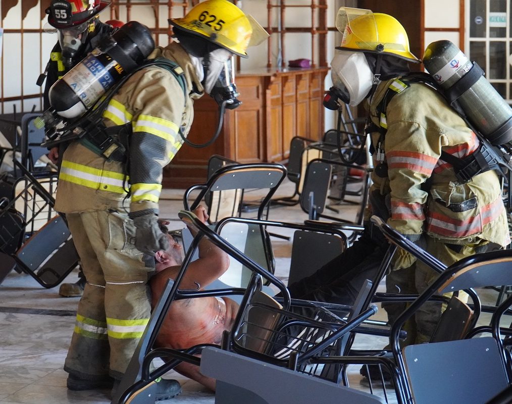 En la jornada participaron estudiantes de la carrera de enfermería de 3ro y 5to año, docentes de la UNO, Defensa Civil, Bomberos Voluntarios, Cuerpo de Evacuación y Primeros Auxilios.