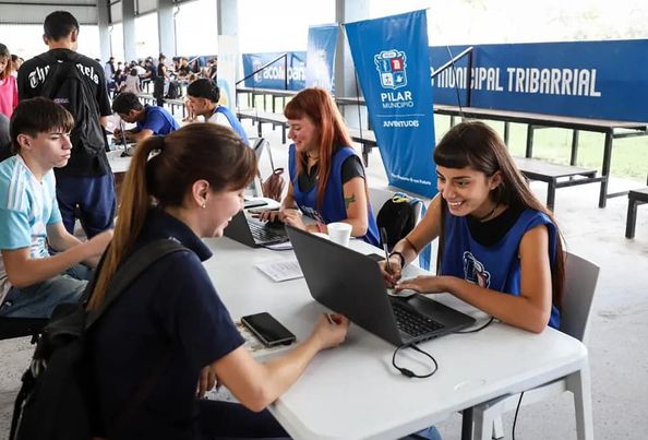 La Municipalidad de Pilar informó a los vecinos que continúan los programas Progresar y Viaje de Fin de Curso para todos los estudiantes.