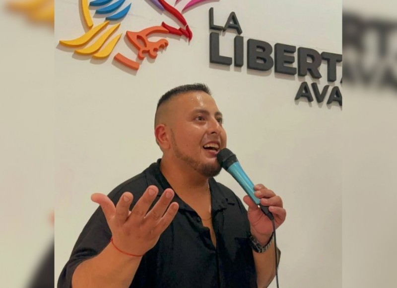 Ezequiel Bustamante fue desplazado de Merlo tras una denuncia, pero reapareció con respaldo en Morón.