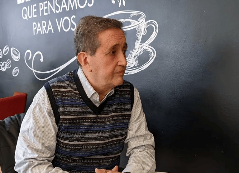 El consejero escolar Carlos Lana de Juntos por el Cambio (JxC).