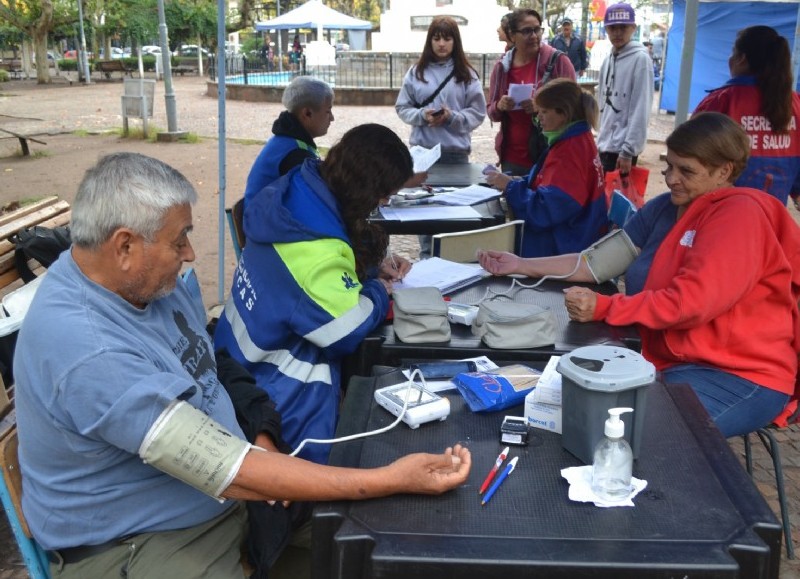 La Municipaldiad de José C. Paz realizó un nuevo operativo sanitario en la Plaza Manuel Belgrano.