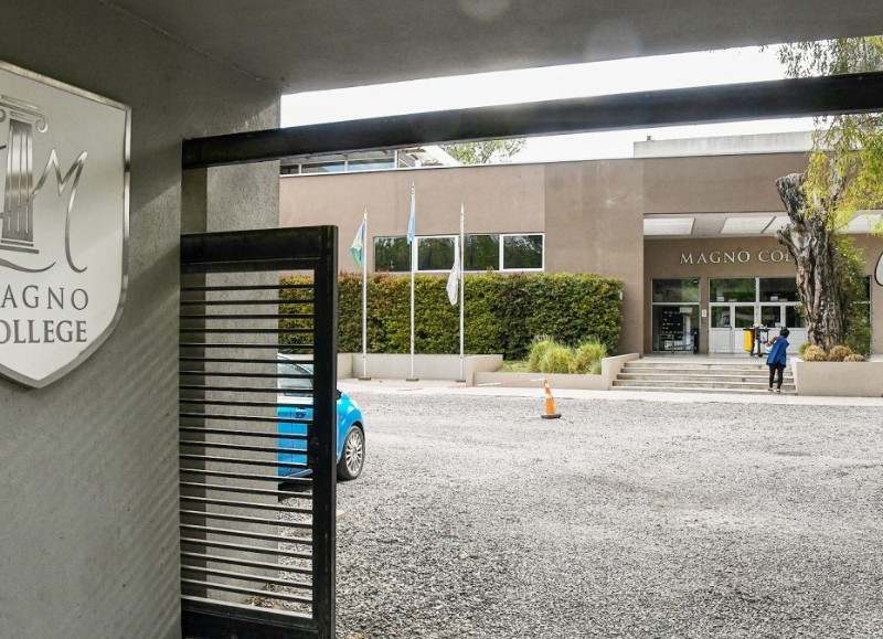 El director general de Cultura y Educación de la provincia de Buenos Aires, Alberto Sileoni, dijo que solicitó al colegio Magno de Pilar la medida de "no innovar".