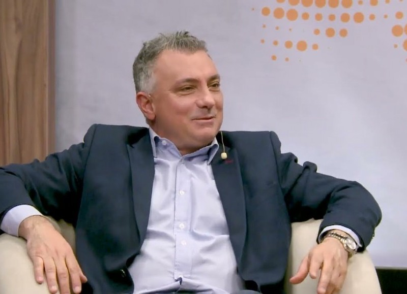 El referente de LLA continúa sumando figuras a su equipo político en la región.