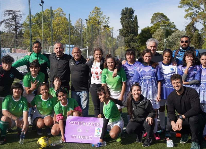 El Municipio de Merlo acompañó la apertura de la Liga Inclusiva de Fútbol en el Parque Municipal Néstor Kirchner, de la que participarán más de 100 equipos locales y de ciudades cercanas.