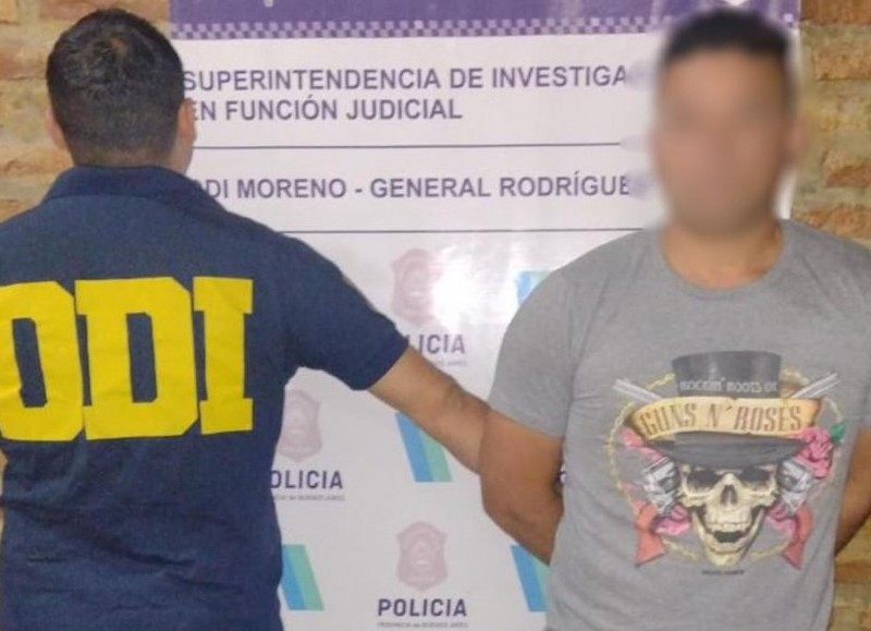 El sospechoso fue identificado como Ramón Rosa Lescano, quien fue aprehendido en un domicilio ubicado en la calle Mayor Irustia al 4700 de la localidad bonaerense de Bella Vista, partido de San Miguel.
