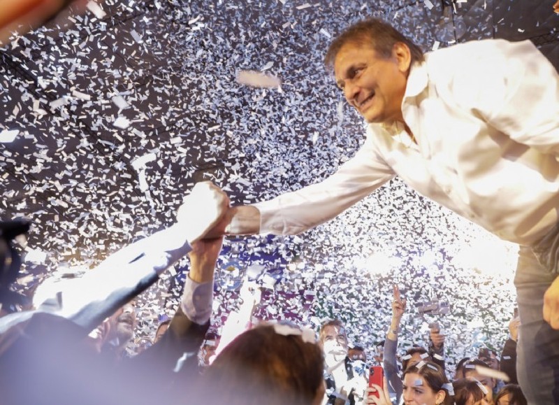 Damián Contreras, se lanzó con un mega acto en el distrito con el fin de disputarle el terreno al Movimiento Evita.