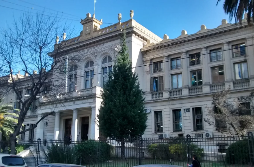 La Dirección General de Cultura y Educación (DGCyE) bonaerense.