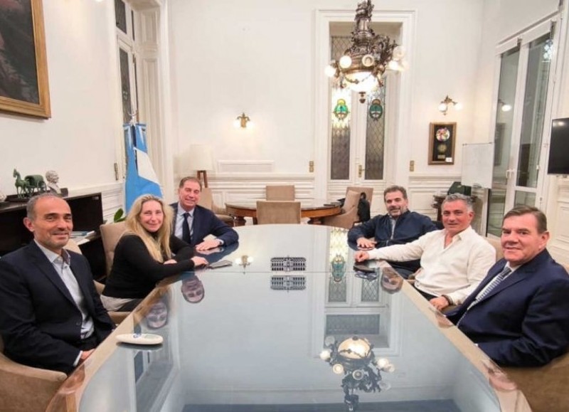 Pareja insiste en avanzar, mientras Santilli y Ritondo buscan calmar a las bases sin romper el acuerdo.