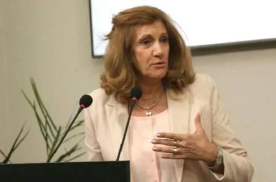 La situación se desarrolla durante la gestión de Rosario Romero.