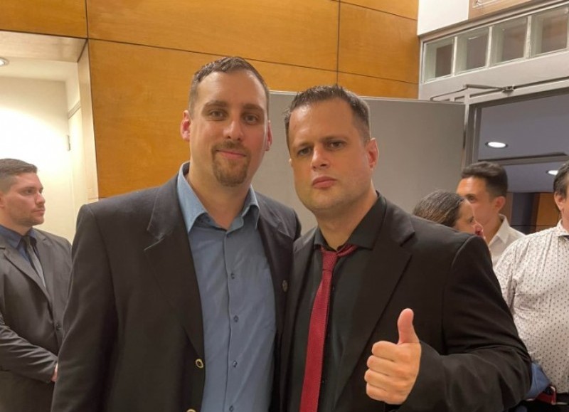 Alejandro Ricatti es parte del equipo libertario en Lomas de Zamora, aún con causas registradas en el SIMP.

