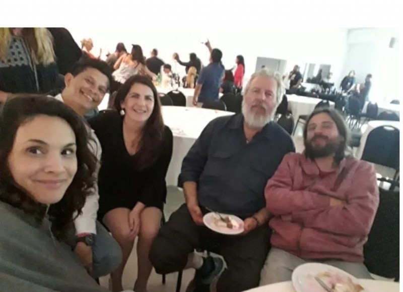 Micaela Rodríguez (ex directora de PAMI), Emanuel Alvarez (Director del hospital de Moreno), Mariel Fernández, Eduardo  "gringo" Castro y Juan Grabois.