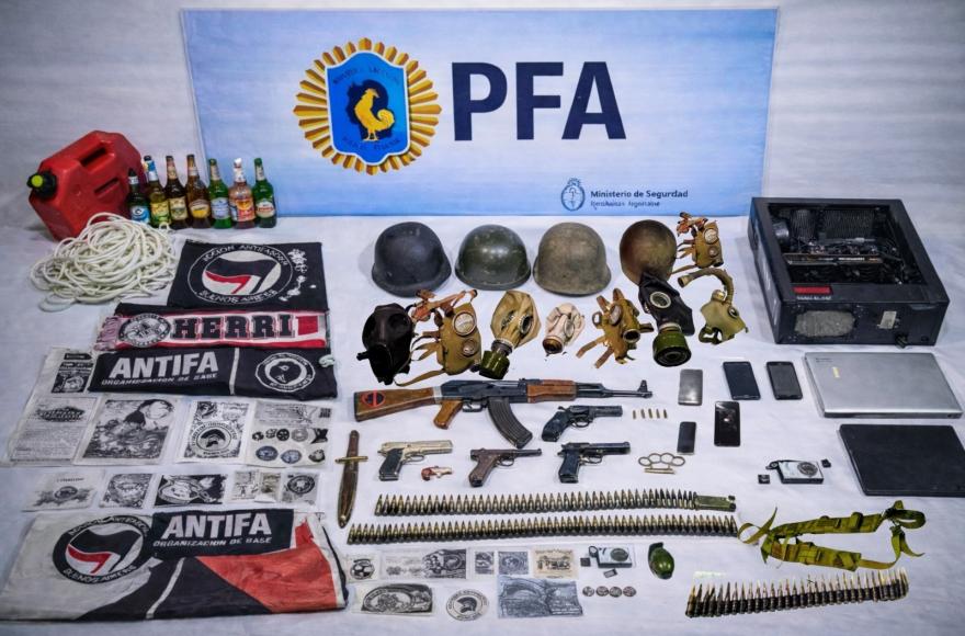 Un operativo en Villa Crespo permitió arrestar a un hombre acusado de intimidar públicamente a Patricia Bullrich