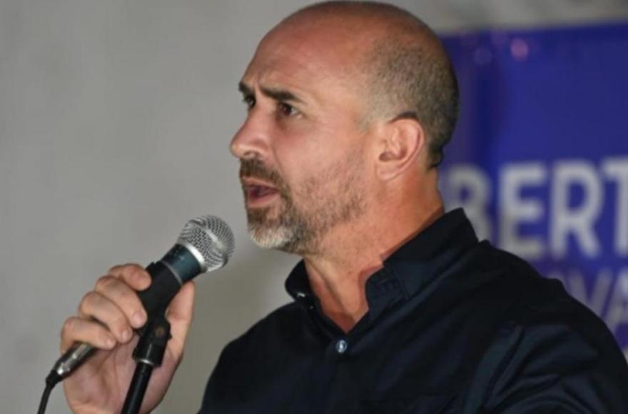 La conducción política recae en Cristian Frattini, uno de los principales referentes opositores.