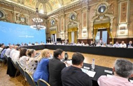 Mariel Fernández estuvo presente en la reunión de Kicillof con intendentes electos bonaerenses