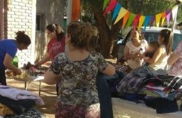 El rebusque en la feria popular de José C. Paz: se venden hasta neumáticos para enfrentar la crisis