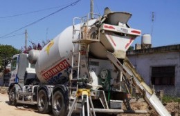 En Merlo continúa el trabajo de asfalto en las calles de la ciudad