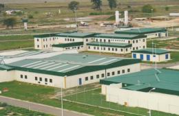 El penal federal con sede en Marcos Paz solicitó regularizar asignaciones suplementarias ante jornadas de hasta 12 horas