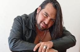 El Búfalo unió música y fútbol en un homenaje directo a la Scaloneta