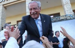 Trabajadores de playa reclaman reglas claras y legales para seguir operando en La Costa